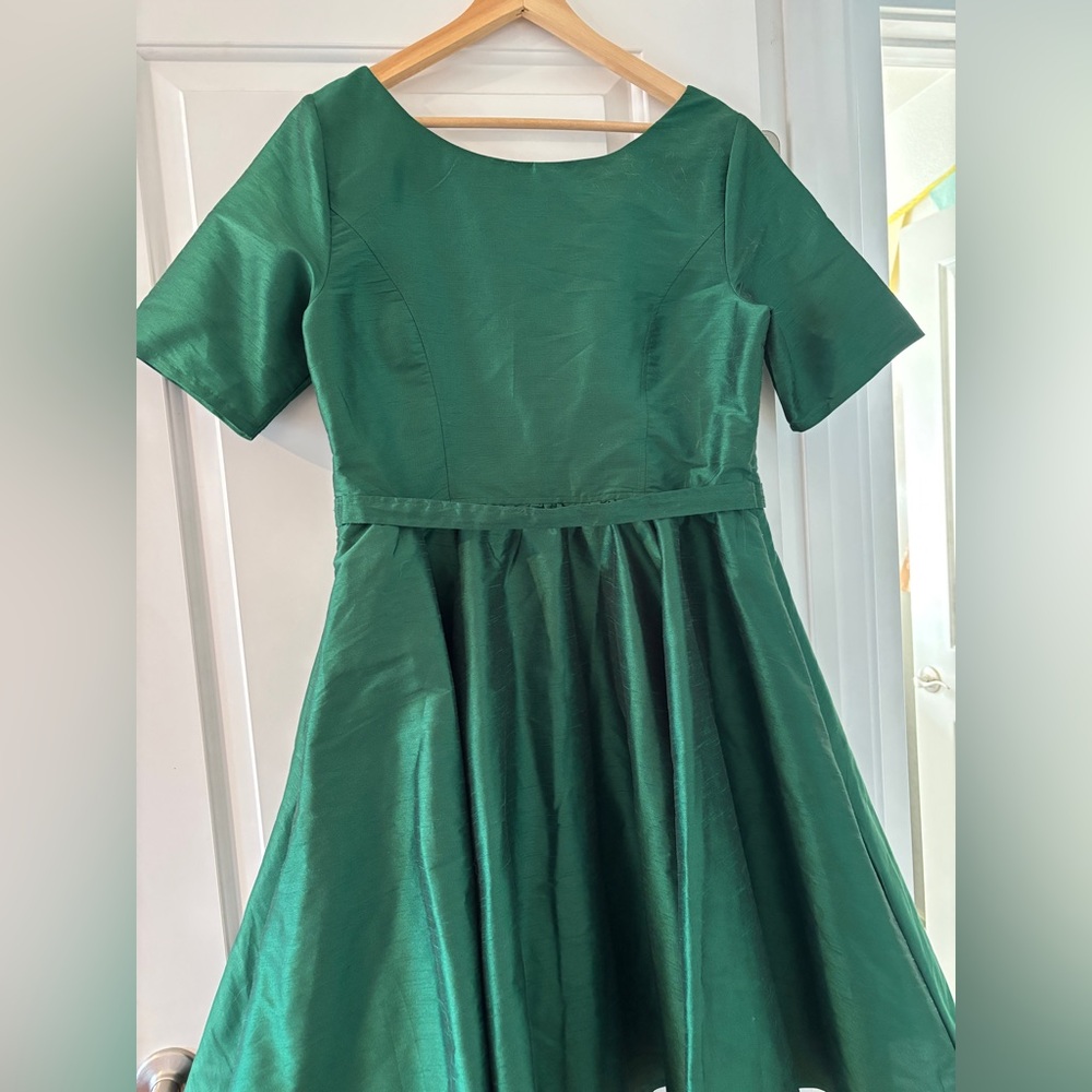 Eshakti classic Green Christmas Dress - Picture 2 of 5